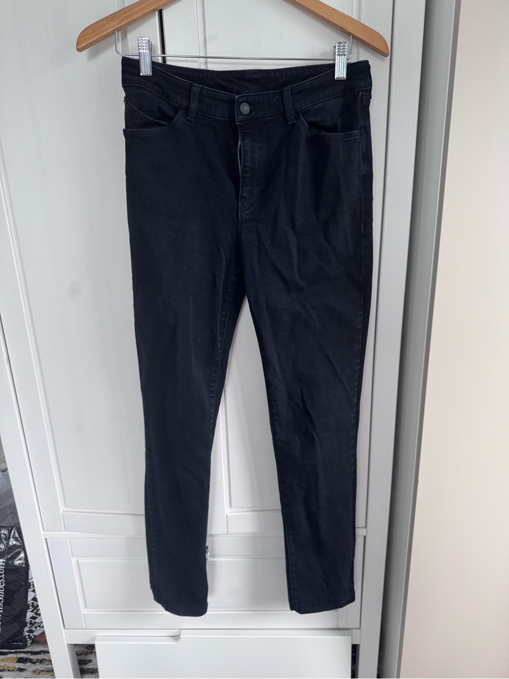 ARMANI Women’s Black Stretch Skinny Jeans
